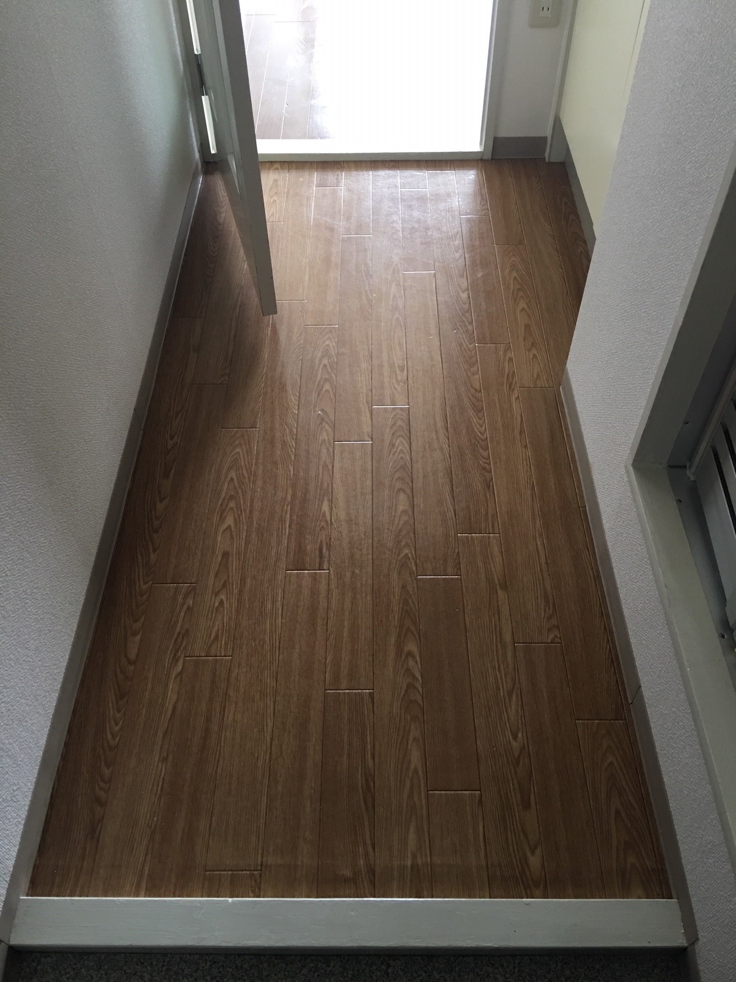 玄関施工前1_コピー