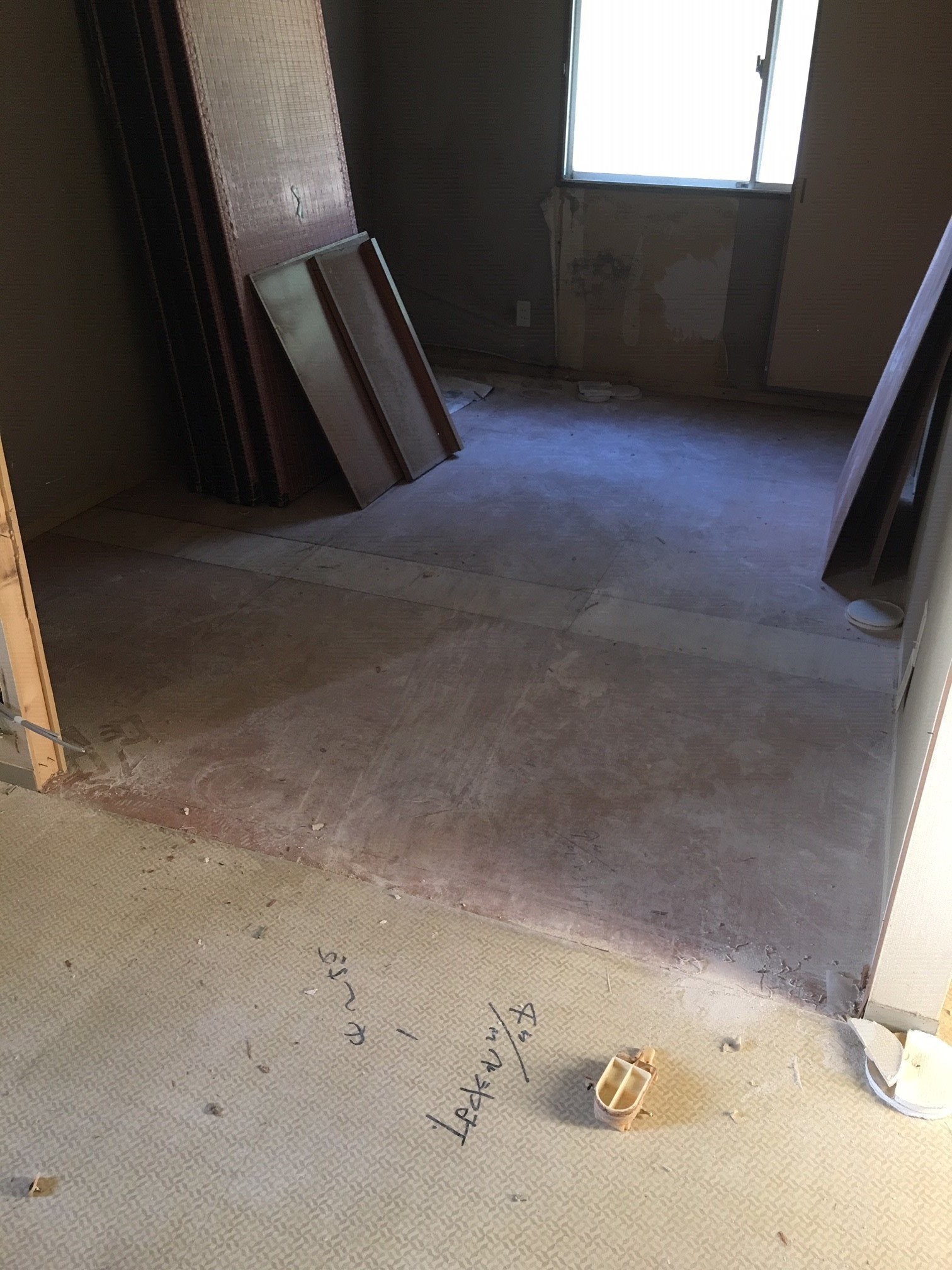 洋室①完成前1_コピー