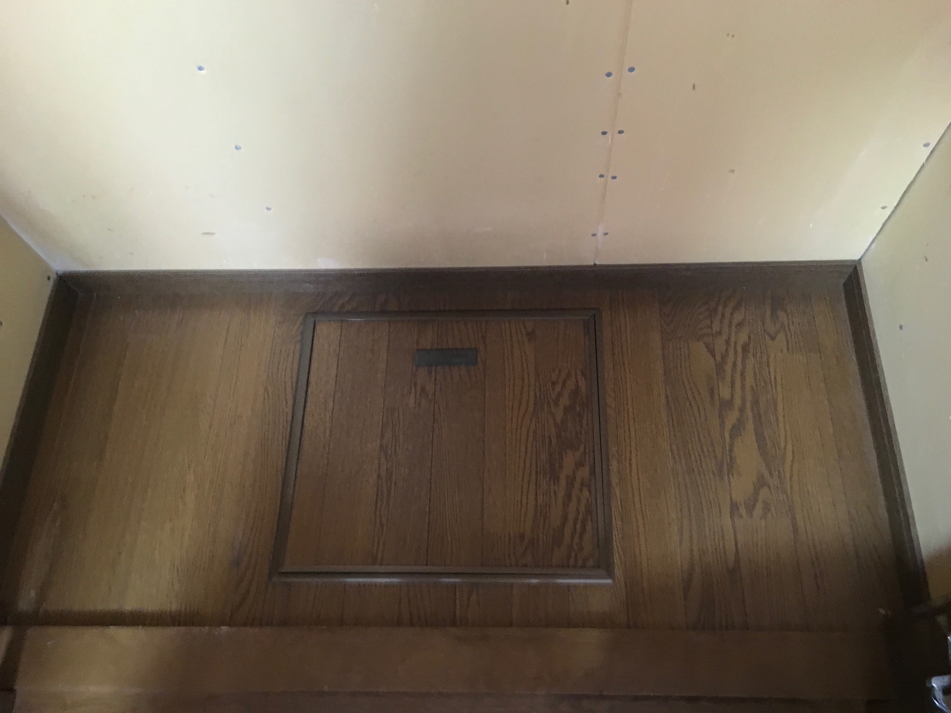 クローゼット施工前1