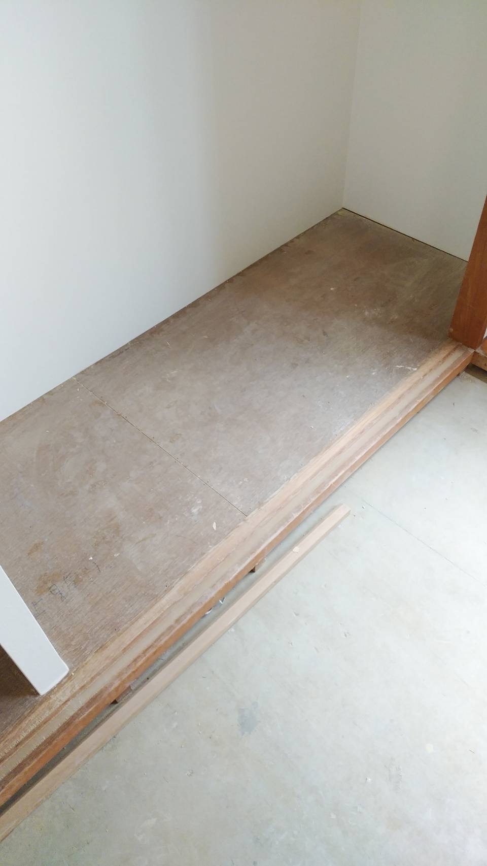 クローゼット施工前1