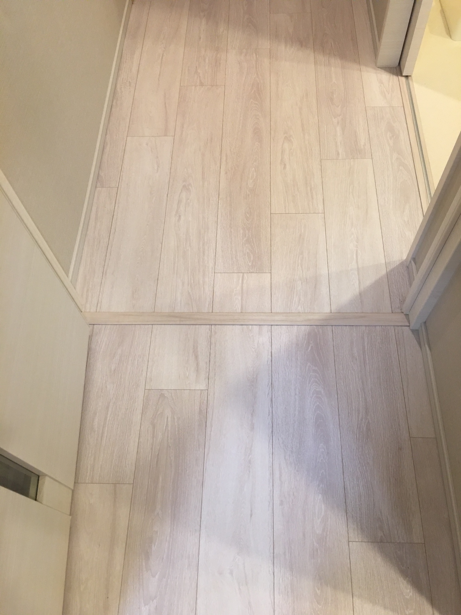 リビング入り口施工前1