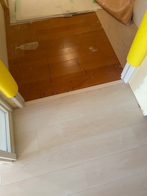 洗面入り口施工後1