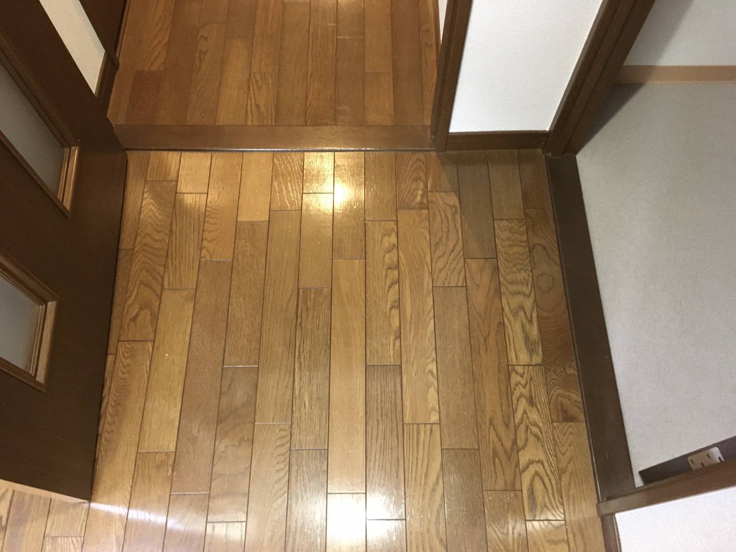 LDK入り口施工前1