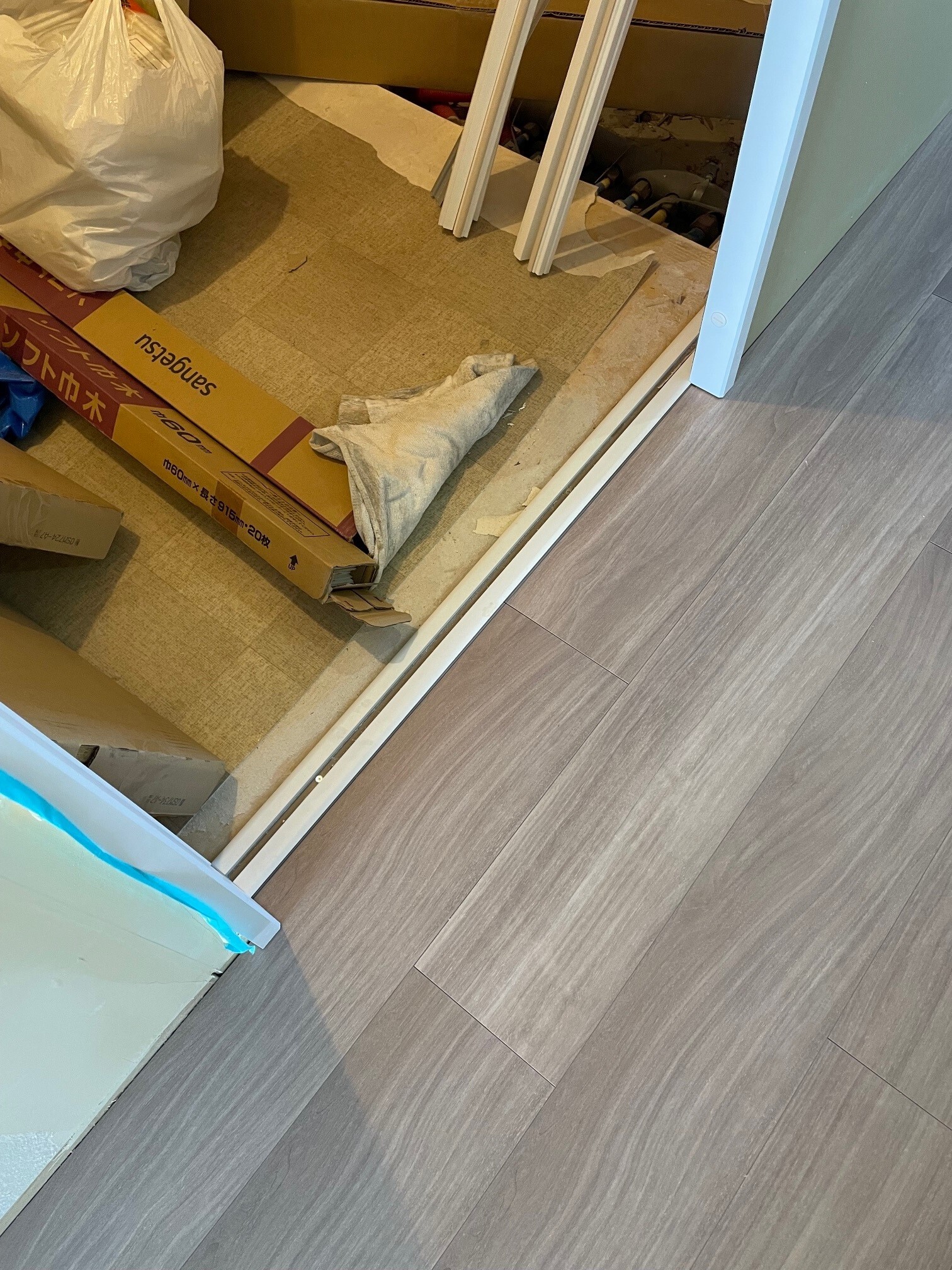 洗面入口施工後1